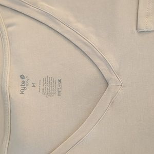 Kyte Baby Relaxed V Neck in Oat
